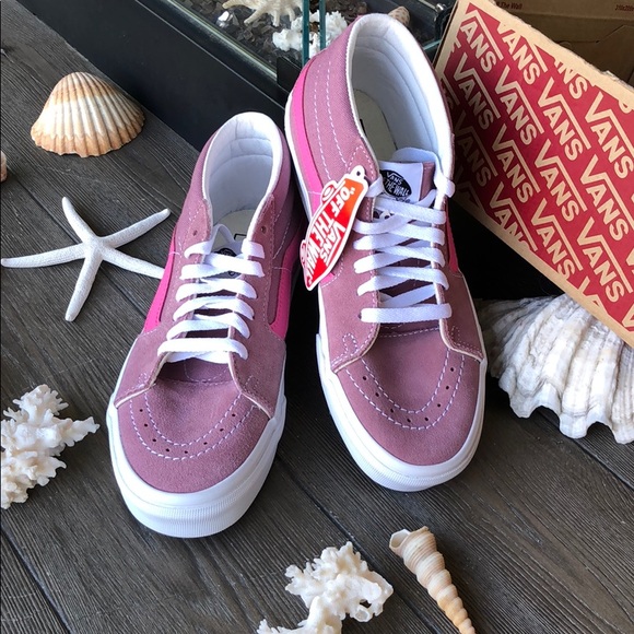 🌴🌼VANS- RETRO SPORT🌼🌴 - Picture 2 of 9